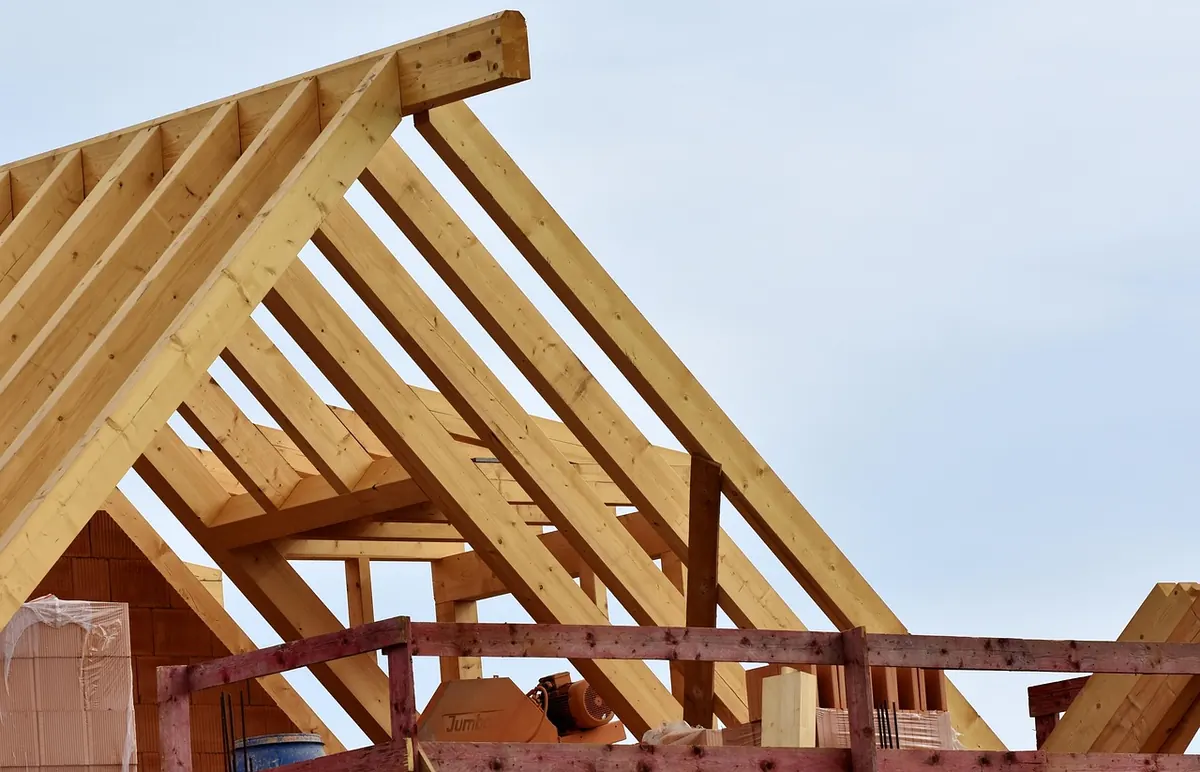 Beginner's Guide to Gable Roof Trusses: Parts, Spans and Spacing